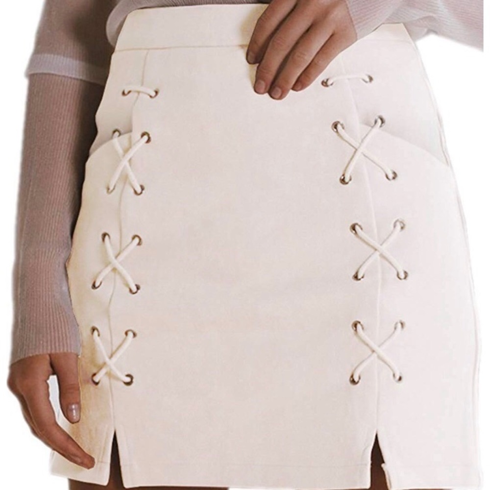 White mini faux suede skirt
